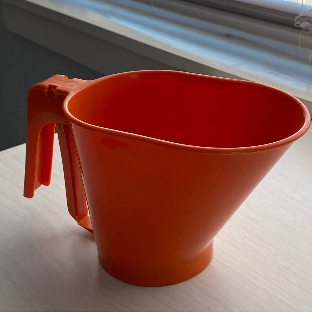 Rubbermaid Sifter
